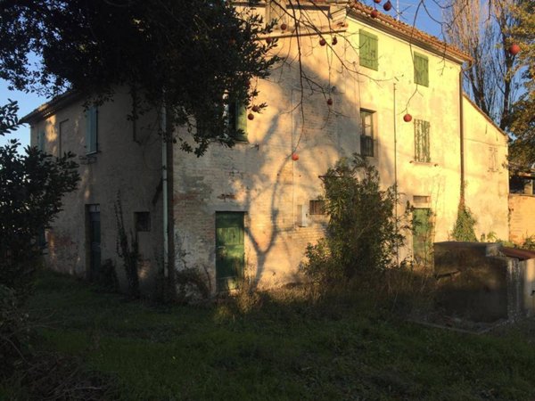 casa indipendente in vendita a Vallefoglia in zona Bottega