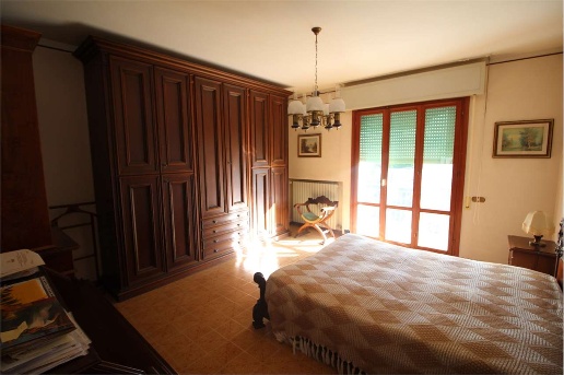 appartamento in vendita a Vallefoglia in zona Montecchio