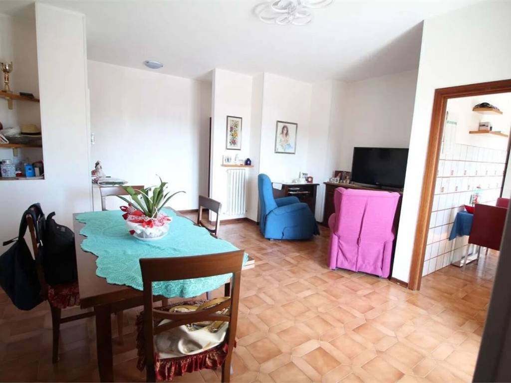 appartamento in vendita a Vallefoglia in zona Bottega