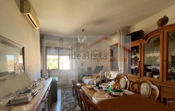 appartamento in vendita a Vallefoglia in zona Montecchio