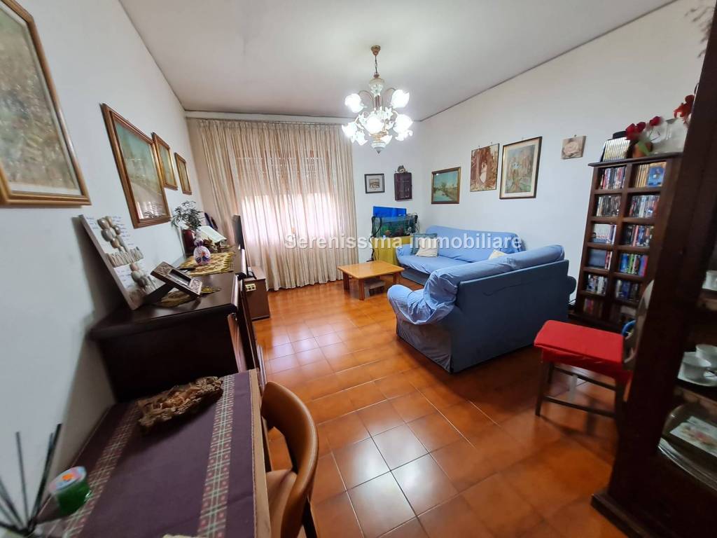 appartamento in vendita a Vallefoglia in zona Montecchio