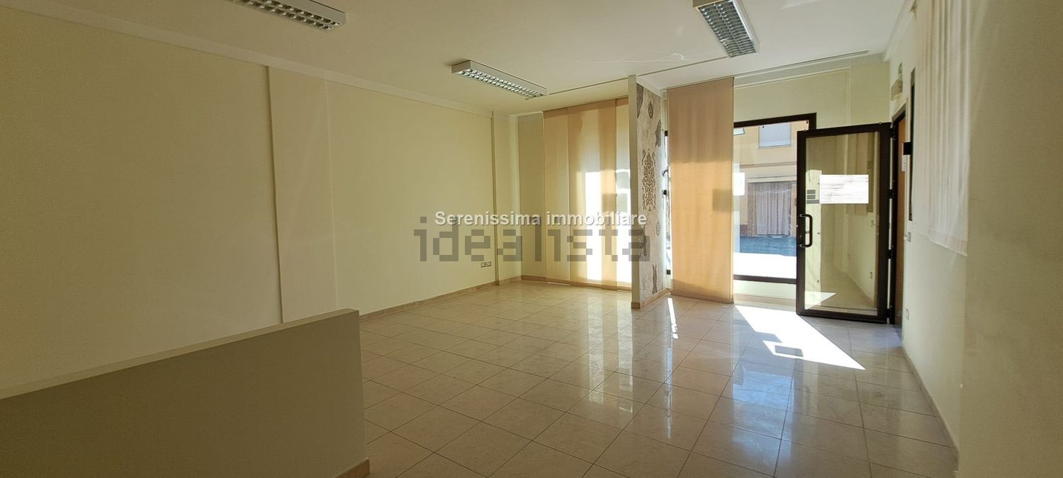 appartamento in vendita a Vallefoglia in zona Montecchio