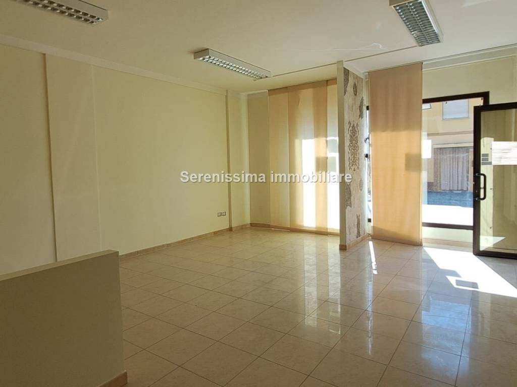 appartamento in vendita a Vallefoglia in zona Montecchio