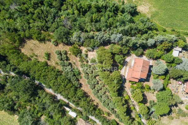 casa indipendente in vendita a Vallefoglia in zona Colbordolo