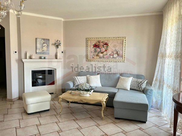 appartamento in vendita a Vallefoglia in zona Montecchio