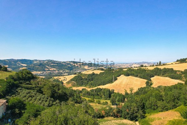 casa indipendente in vendita a Vallefoglia