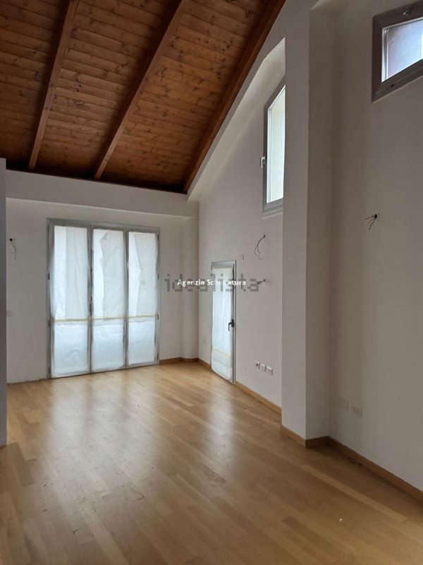 appartamento in vendita a Vallefoglia in zona Montecchio