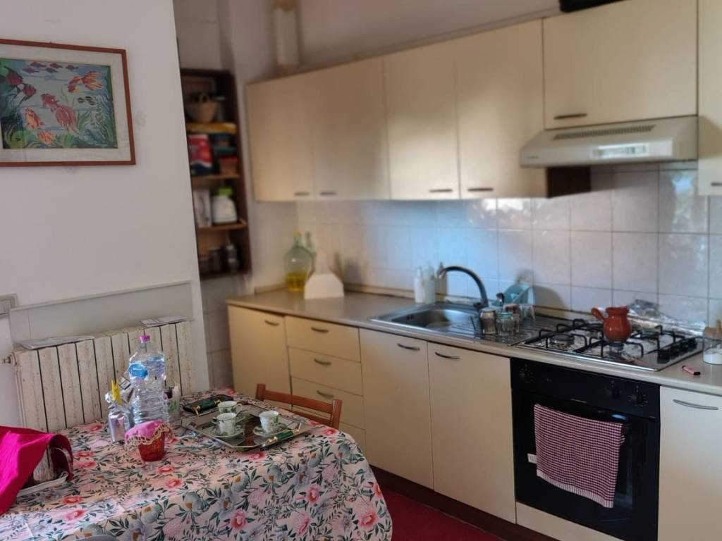 appartamento in vendita a Vallefoglia in zona Montecchio