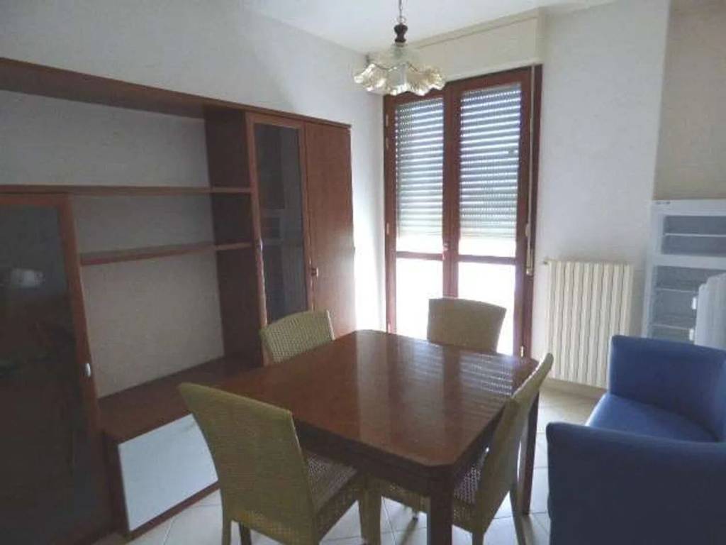 appartamento in vendita a Vallefoglia in zona Montecchio