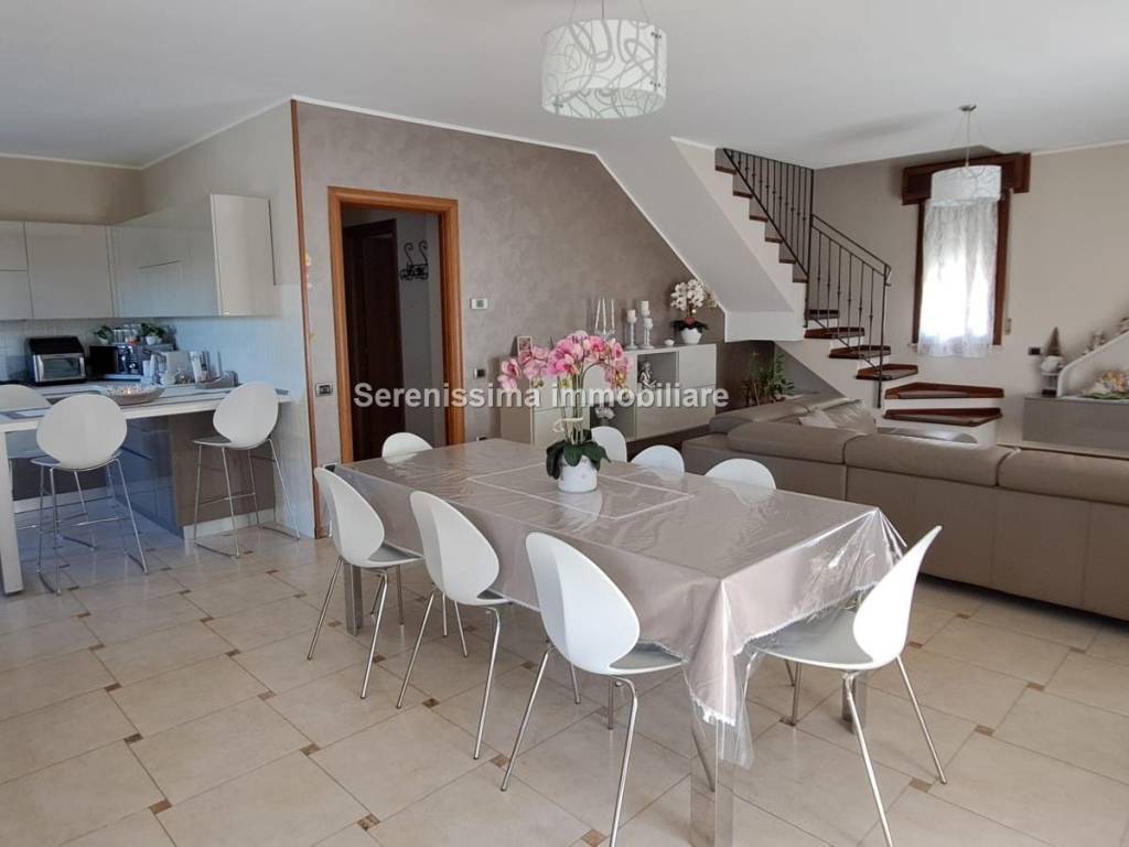 appartamento in vendita a Vallefoglia in zona Morciola