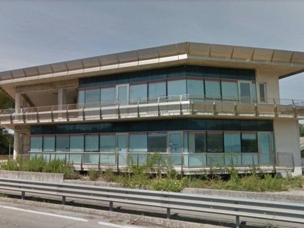 ufficio in vendita a Vallefoglia in zona Bottega