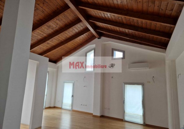 appartamento in vendita a Vallefoglia in zona Montecchio