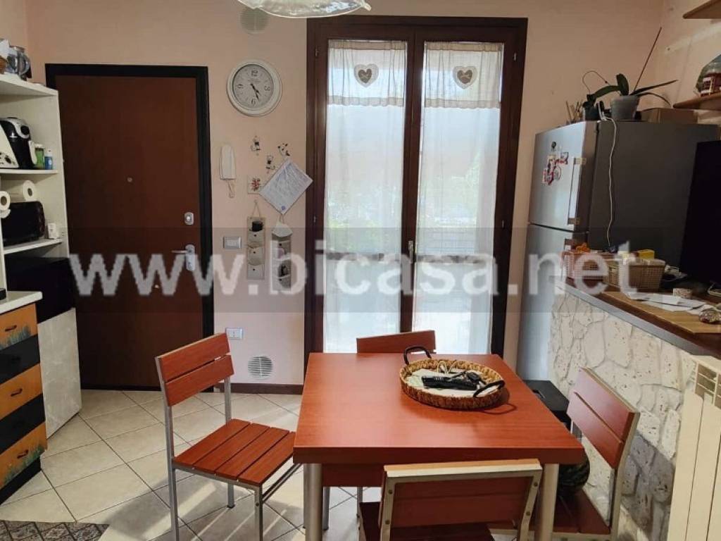 casa indipendente in vendita a Vallefoglia in zona Montecchio
