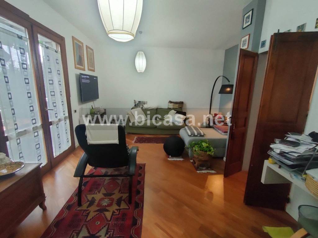 casa indipendente in vendita a Vallefoglia in zona Montecchio