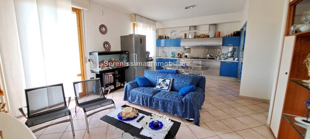 appartamento in vendita a Vallefoglia in zona Montecchio