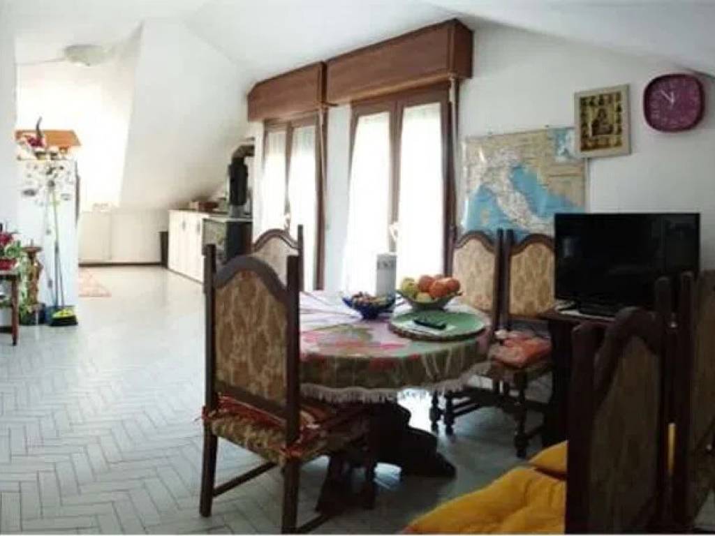 appartamento in vendita a Vallefoglia in zona Montecchio