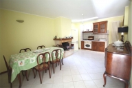 casa indipendente in vendita a Vallefoglia in zona Montecchio