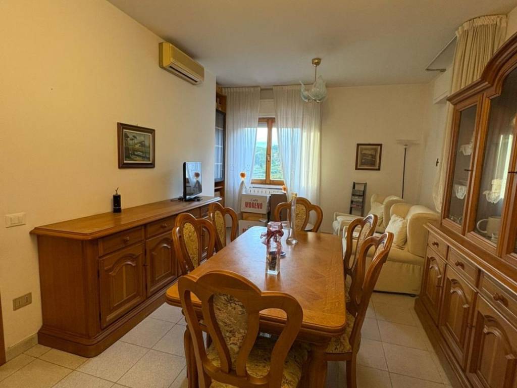 appartamento in vendita a Vallefoglia in zona Montecchio