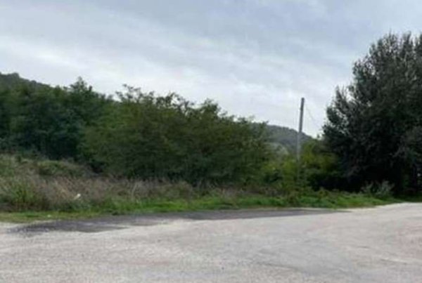 terreno edificabile in vendita a Vallefoglia in zona Cappone