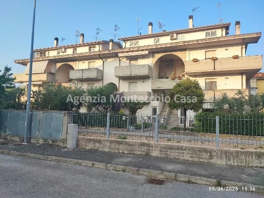 appartamento in vendita a Vallefoglia in zona Montecchio