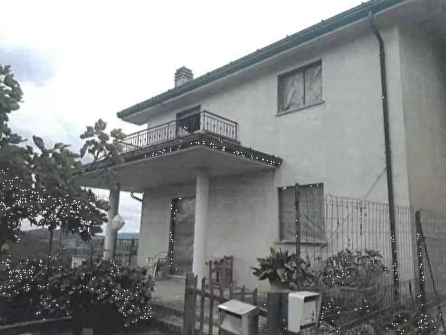 casa indipendente in vendita a Vallefoglia in zona Colbordolo