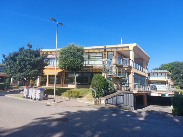 ufficio in vendita a Vallefoglia in zona Morciola