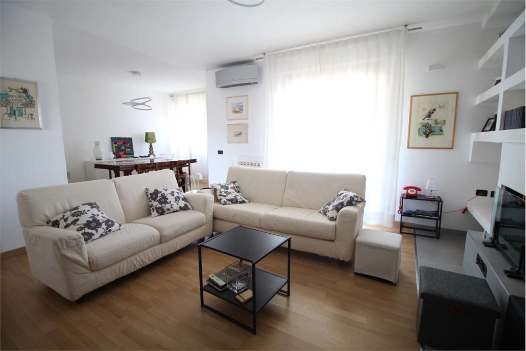 appartamento in vendita a Vallefoglia in zona Montecchio