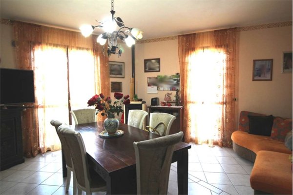 appartamento in vendita a Vallefoglia in zona Morciola