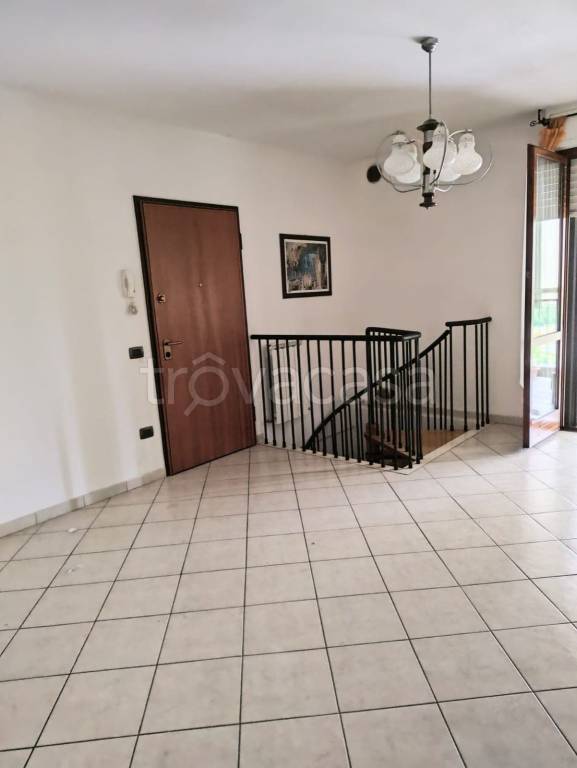 appartamento in vendita a Vallefoglia in zona Montecchio