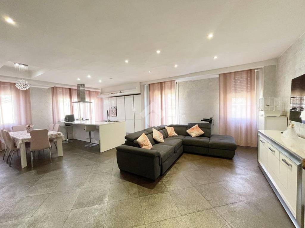 appartamento in vendita a Vallefoglia in zona Montecchio