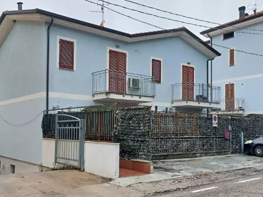 appartamento in vendita a Vallefoglia in zona Montecchio