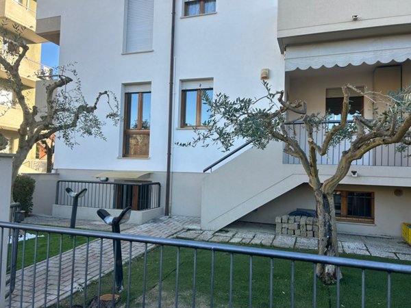 appartamento in vendita a Vallefoglia in zona Morciola