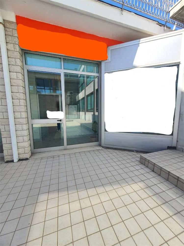 ufficio in vendita a Vallefoglia