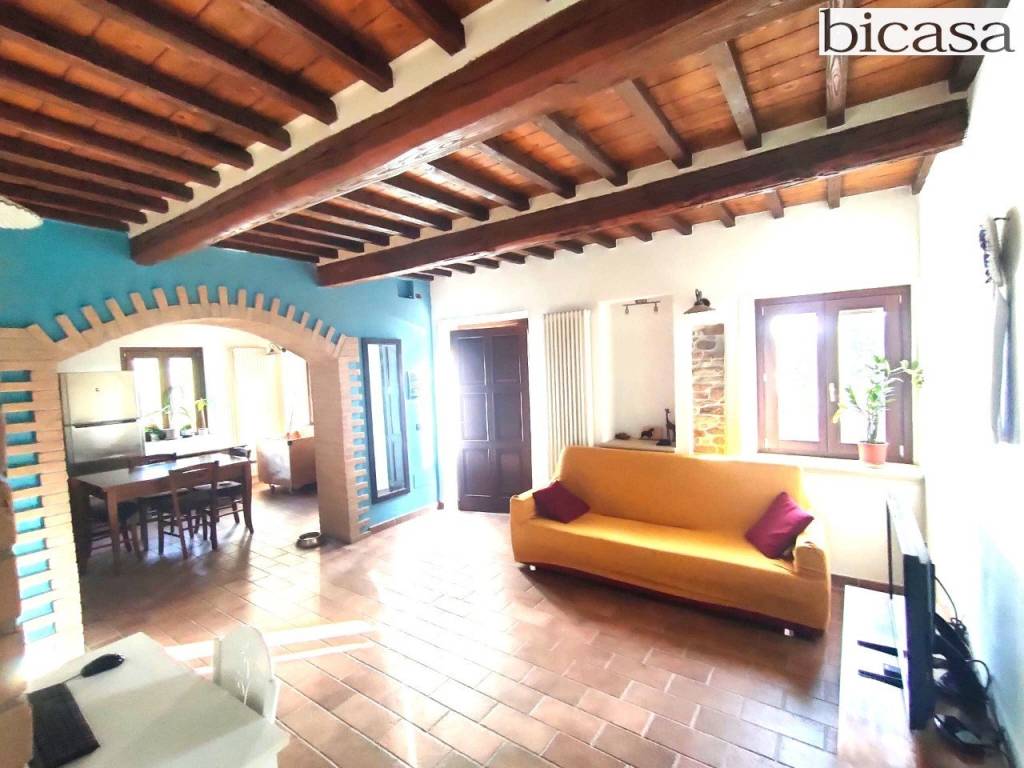 casa indipendente in vendita a Vallefoglia in zona Sant'Angelo in Lizzola