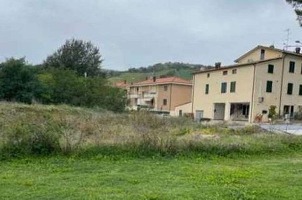 terreno edificabile in vendita a Vallefoglia in zona Cappone