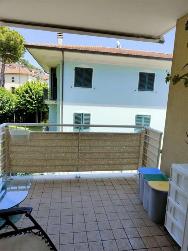 appartamento in vendita a Vallefoglia in zona Montecchio