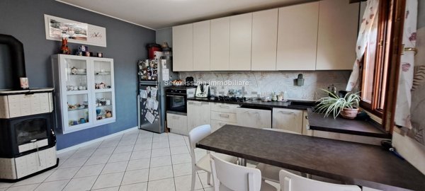 appartamento in vendita a Vallefoglia