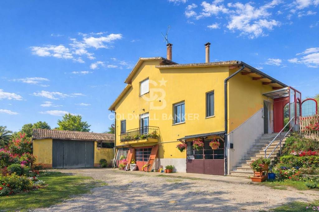 casa indipendente in vendita a Vallefoglia in zona Sant'Angelo in Lizzola