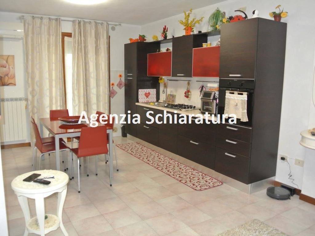 appartamento in vendita a Vallefoglia in zona Cappone