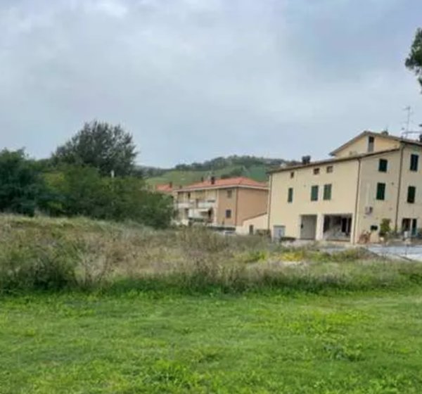 terreno edificabile in vendita a Vallefoglia in zona Cappone