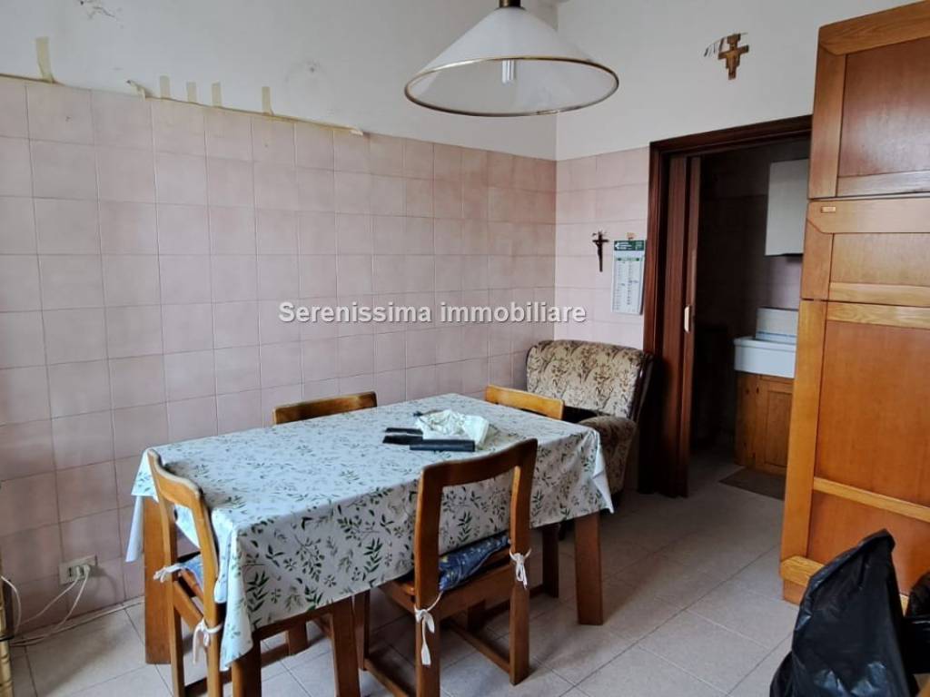 appartamento in vendita a Vallefoglia in zona Montecchio