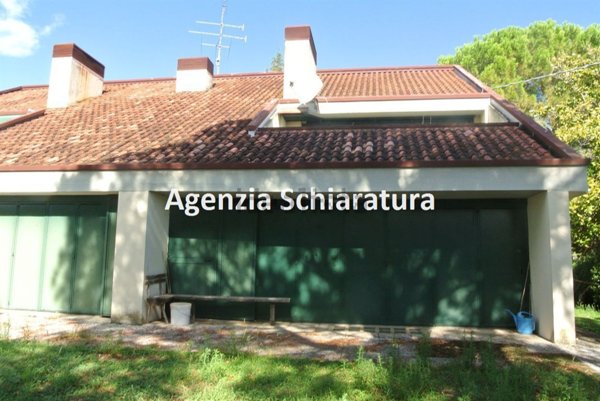 casa indipendente in vendita a Vallefoglia in zona Colbordolo