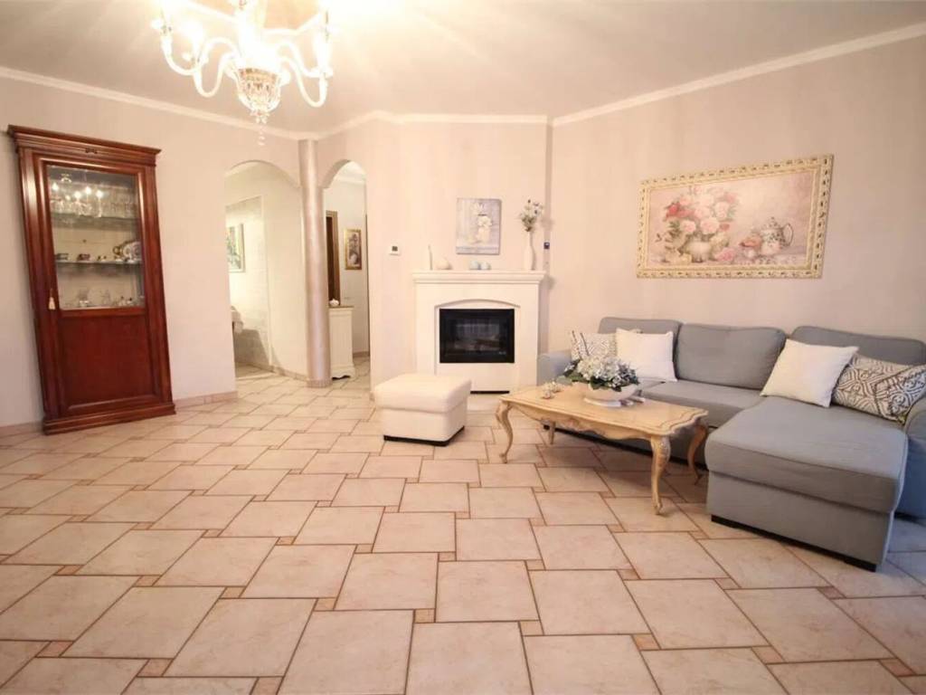 appartamento in vendita a Vallefoglia in zona Montecchio