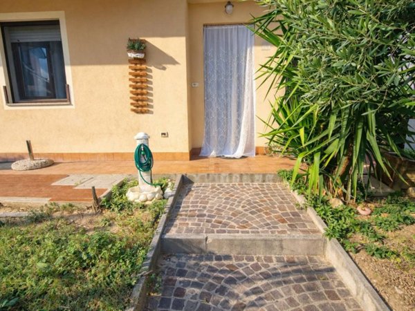 appartamento in vendita a Vallefoglia in zona Bottega