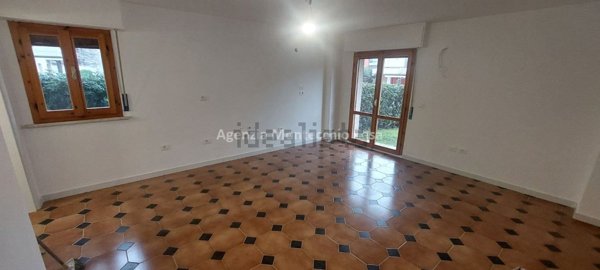 appartamento in vendita a Vallefoglia in zona Bottega