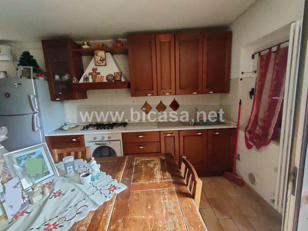 casa indipendente in vendita a Vallefoglia in zona Montecchio