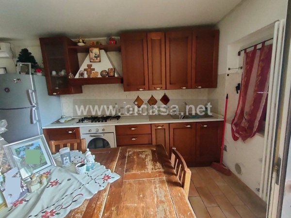 casa indipendente in vendita a Vallefoglia in zona Montecchio