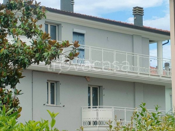 appartamento in vendita a Vallefoglia in zona Bottega