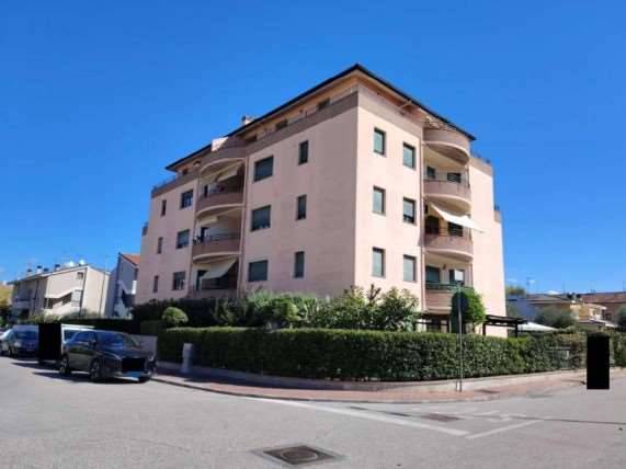 appartamento in vendita a Vallefoglia in zona Cappone