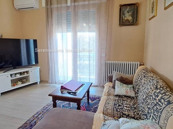 appartamento in vendita a Vallefoglia in zona Montecchio